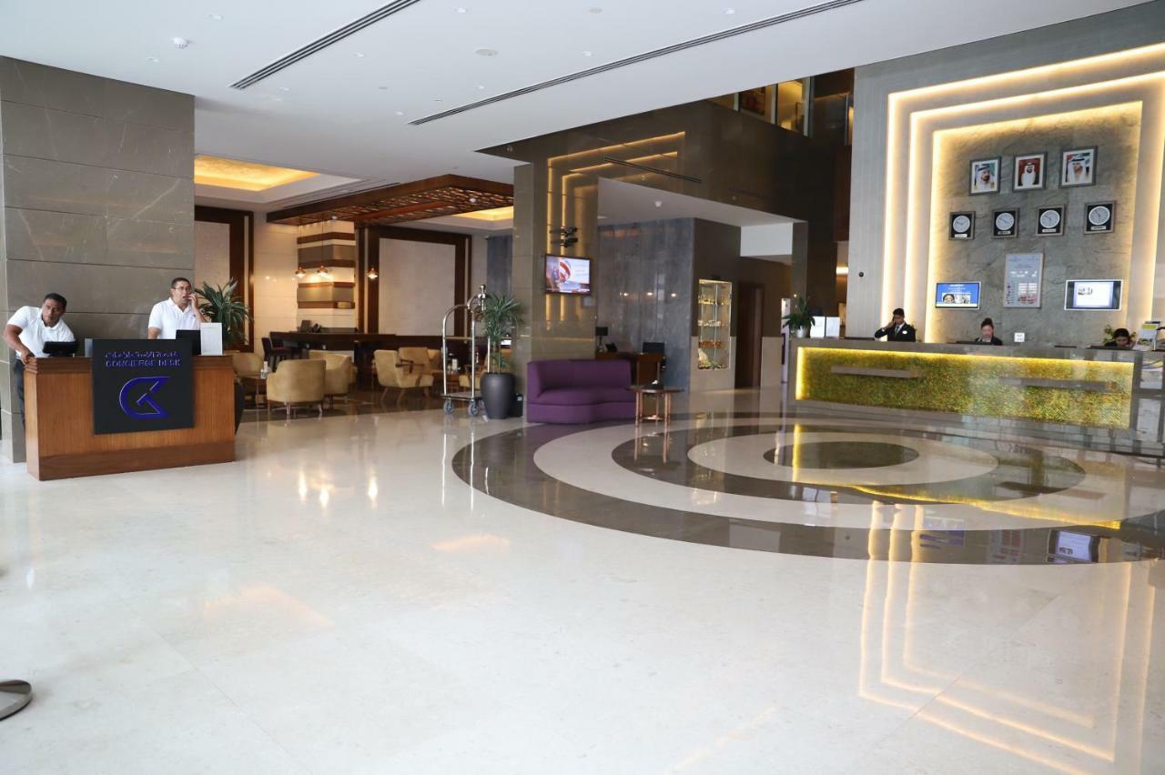 Golden Tulip Media Hotel Dubai Esterno foto